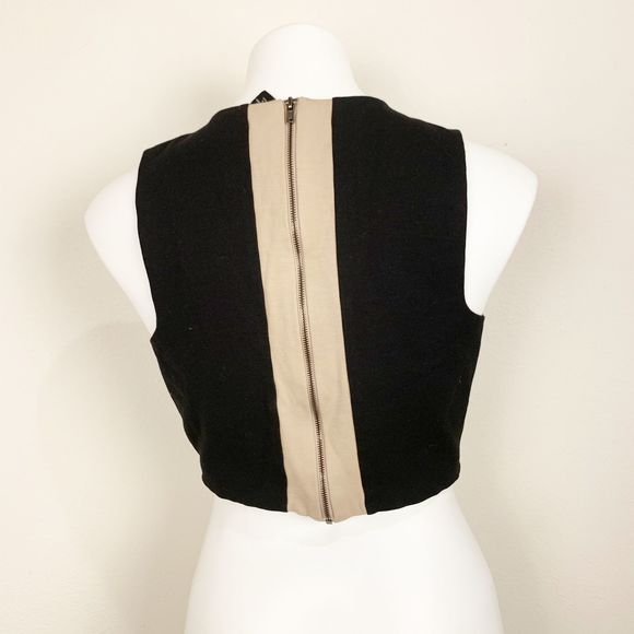 Forever 21 Black Zipper Back Crop Top - Picture 3 of 6